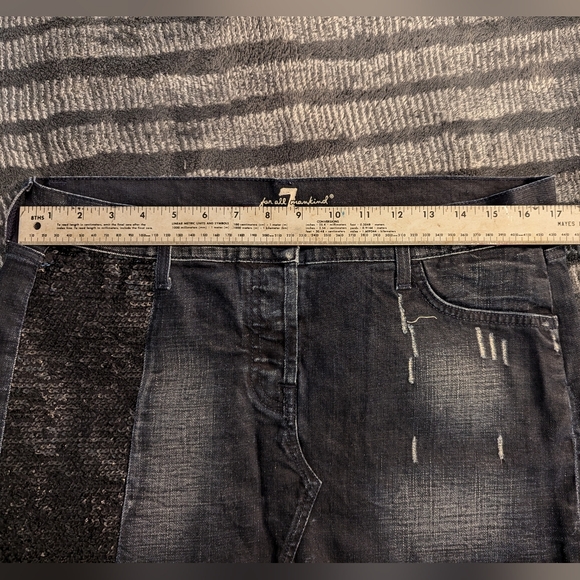 Cute Mini Skirt. Size 31. Jean skirt. - Picture 9 of 10